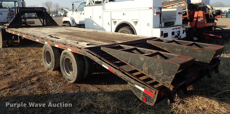image for item DF8682 PJ Trailers equipment trailer