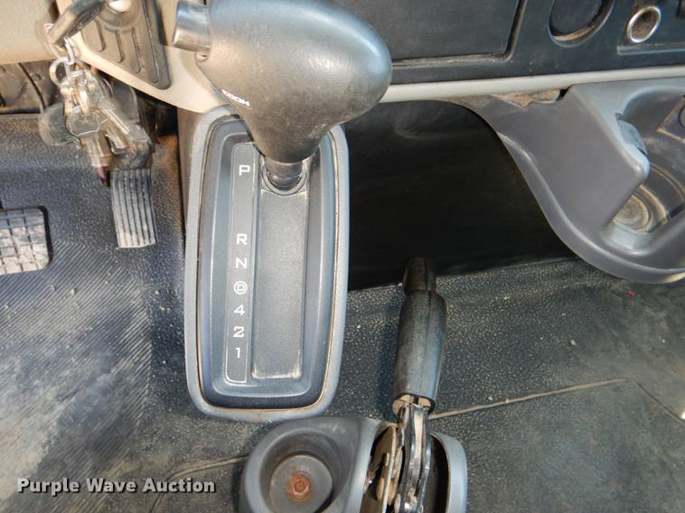 image for item DG1131 2013 International TerraStar SFA flatbed truck