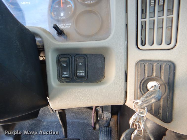 image for item DG1131 2013 International TerraStar SFA flatbed truck