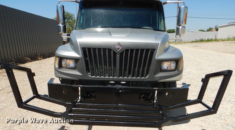 image for item DG1131 2013 International TerraStar SFA flatbed truck