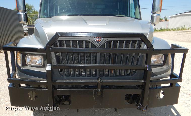 image for item DG1131 2013 International TerraStar SFA flatbed truck