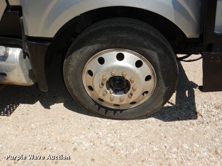 image for item DG1131 2013 International TerraStar SFA flatbed truck