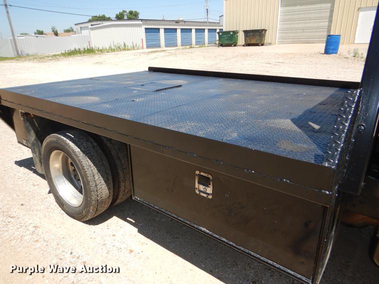 image for item DG1131 2013 International TerraStar SFA flatbed truck