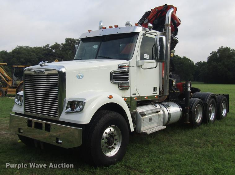 image for item DG1179 2011 Freightliner Coronado SD crane truck