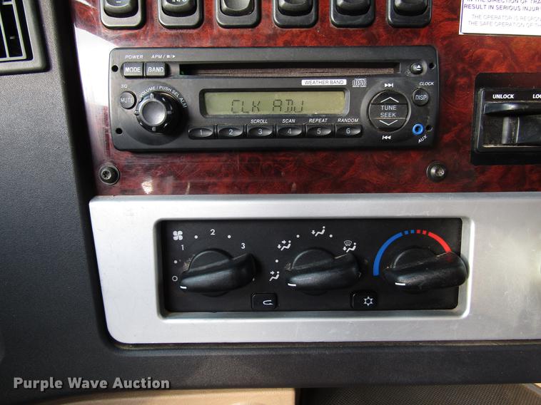 image for item DG1179 2011 Freightliner Coronado SD crane truck