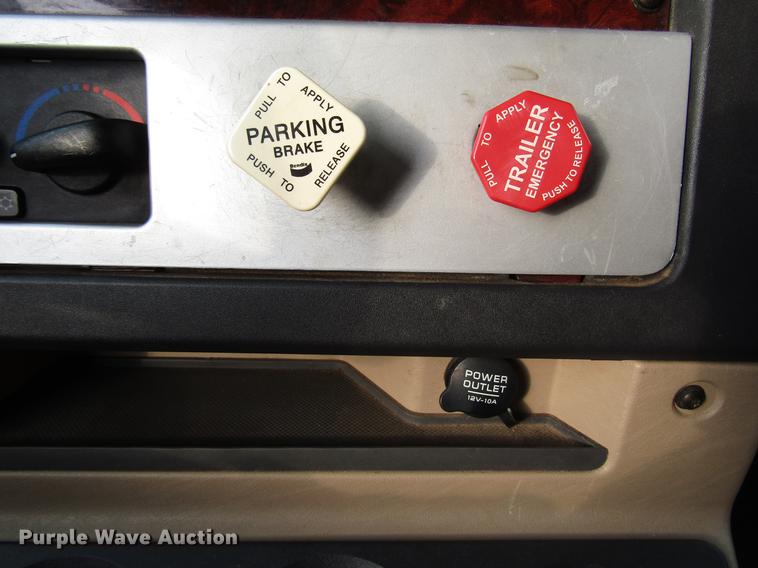 image for item DG1179 2011 Freightliner Coronado SD crane truck