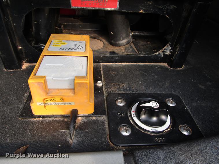 image for item DG1179 2011 Freightliner Coronado SD crane truck