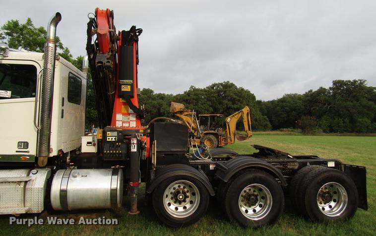 image for item DG1179 2011 Freightliner Coronado SD crane truck