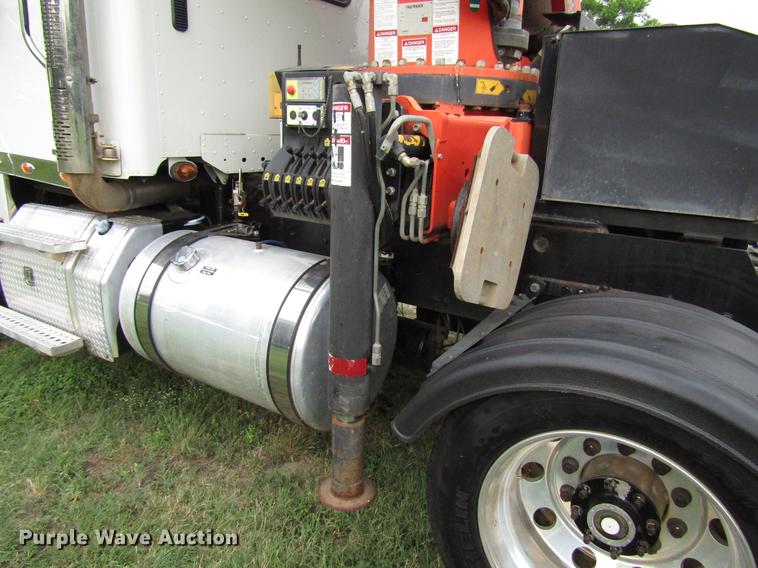 image for item DG1179 2011 Freightliner Coronado SD crane truck