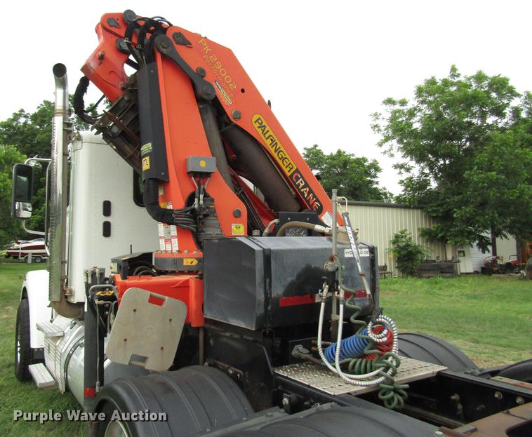 image for item DG1179 2011 Freightliner Coronado SD crane truck