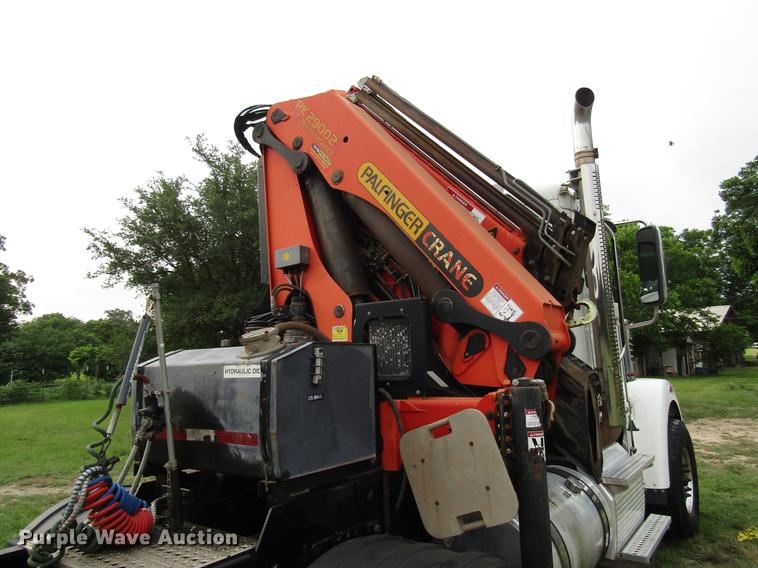image for item DG1179 2011 Freightliner Coronado SD crane truck