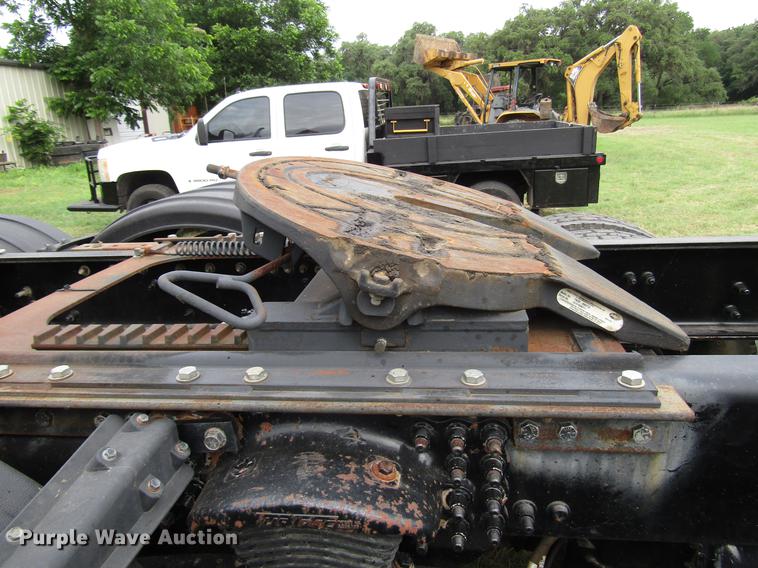 image for item DG1179 2011 Freightliner Coronado SD crane truck