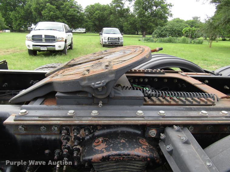 image for item DG1179 2011 Freightliner Coronado SD crane truck