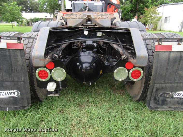 image for item DG1179 2011 Freightliner Coronado SD crane truck