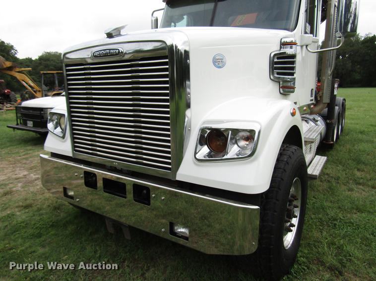 image for item DG1179 2011 Freightliner Coronado SD crane truck