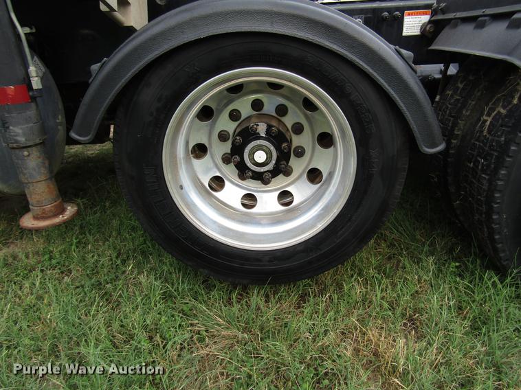 image for item DG1179 2011 Freightliner Coronado SD crane truck