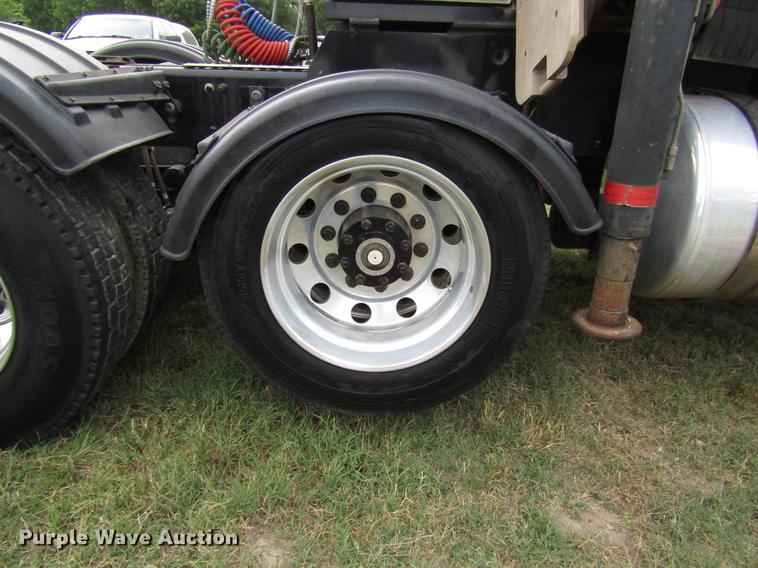 image for item DG1179 2011 Freightliner Coronado SD crane truck