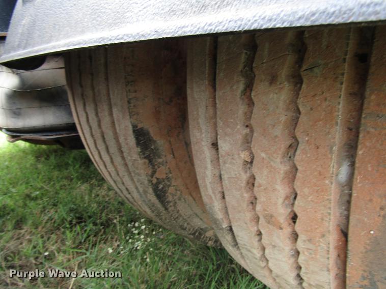 image for item DG1179 2011 Freightliner Coronado SD crane truck