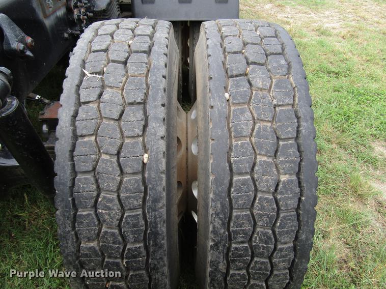 image for item DG1179 2011 Freightliner Coronado SD crane truck