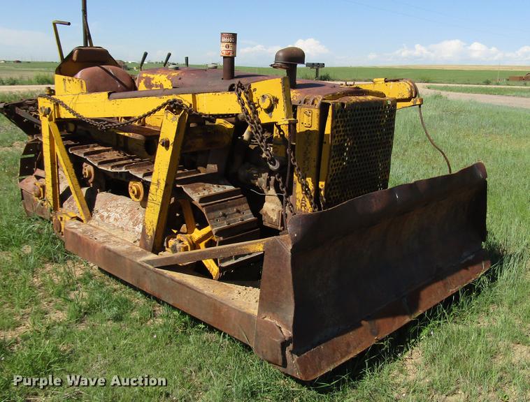 image for item DG1230 Caterpillar dozer