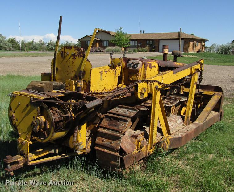 image for item DG1230 Caterpillar dozer