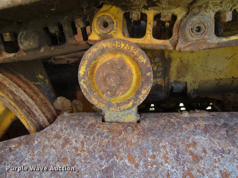 image for item DG1230 Caterpillar dozer