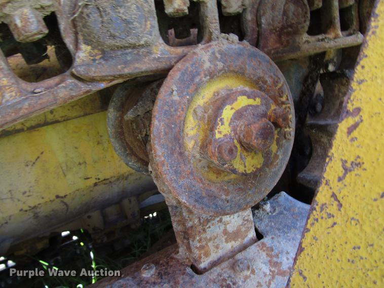 image for item DG1230 Caterpillar dozer