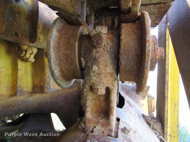 image for item DG1230 Caterpillar dozer