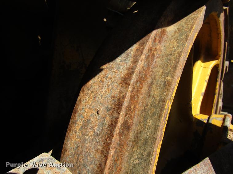 image for item DG1230 Caterpillar dozer