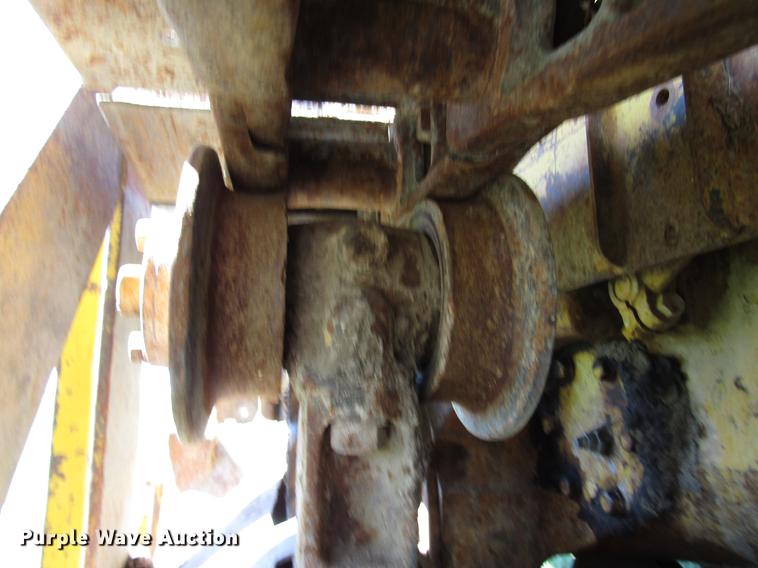 image for item DG1230 Caterpillar dozer