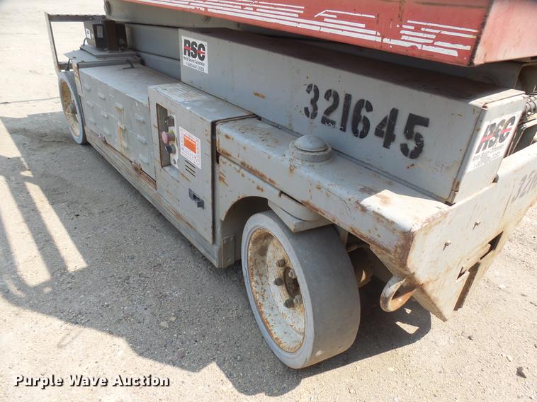 image for item DX9186 2000 Mec 2033ES scissor lift