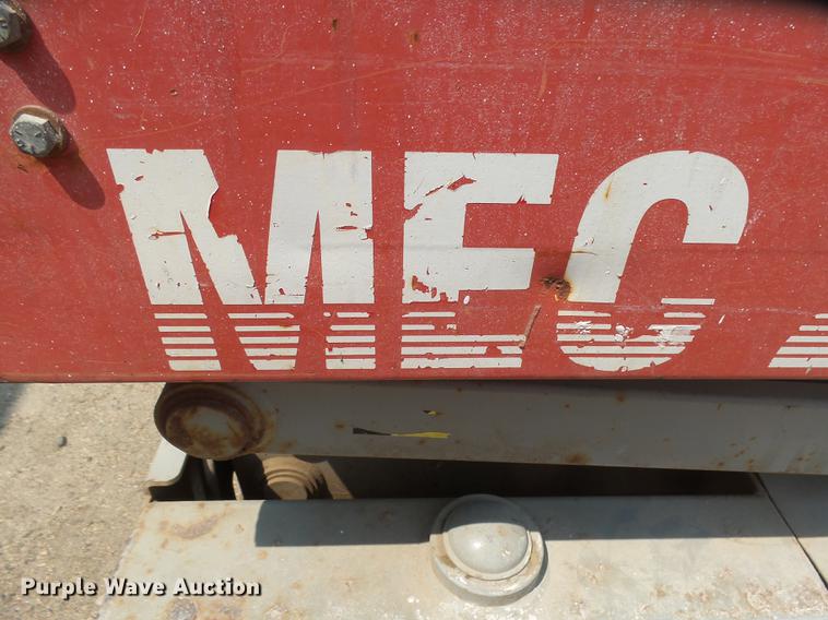 image for item DX9186 2000 Mec 2033ES scissor lift