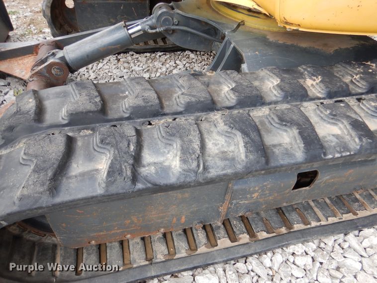 image for item DY9841 1999 Komatsu PC45R-8 mini excavator