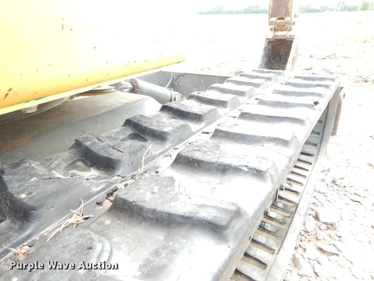 image for item DY9841 1999 Komatsu PC45R-8 mini excavator