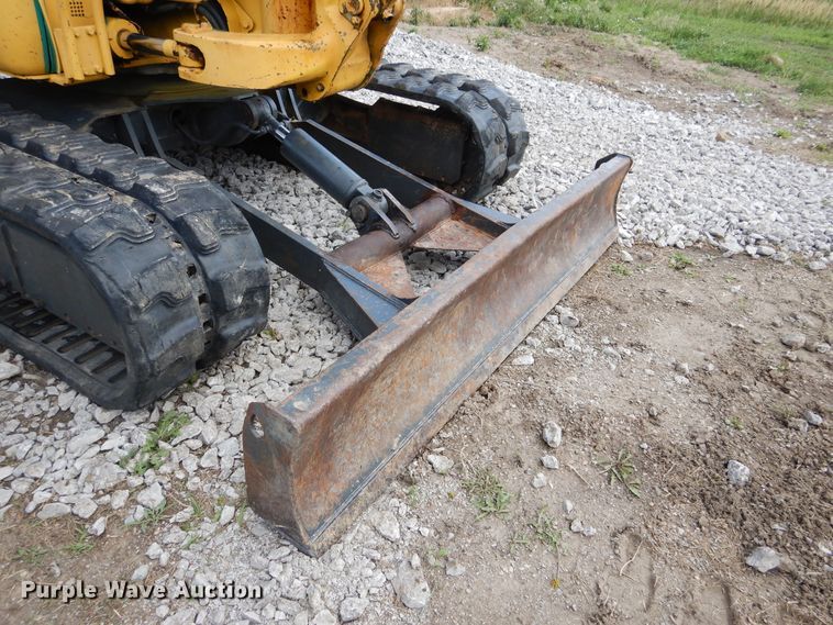 image for item DY9841 1999 Komatsu PC45R-8 mini excavator