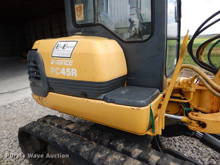 image for item DY9841 1999 Komatsu PC45R-8 mini excavator