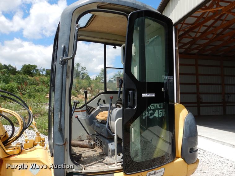 image for item DY9841 1999 Komatsu PC45R-8 mini excavator