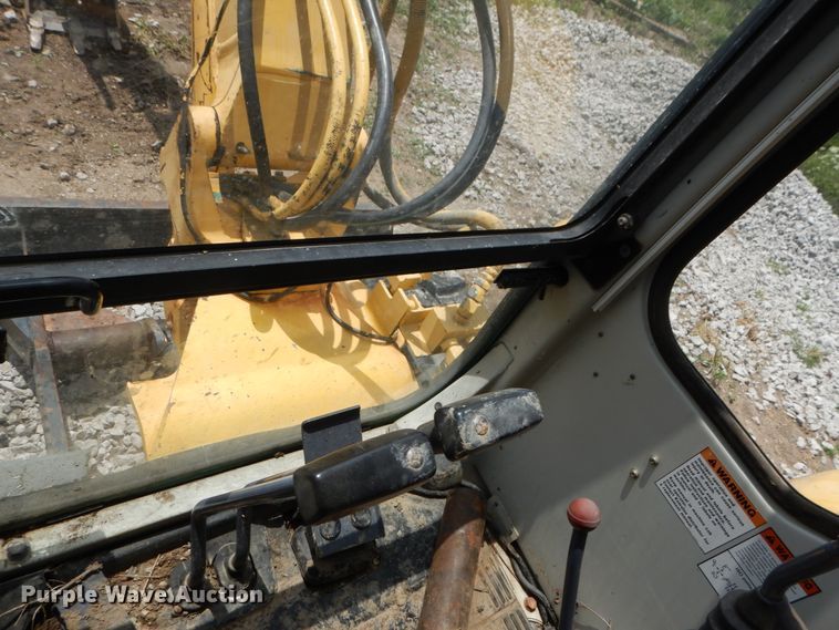 image for item DY9841 1999 Komatsu PC45R-8 mini excavator