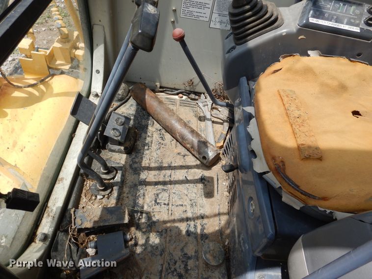 image for item DY9841 1999 Komatsu PC45R-8 mini excavator