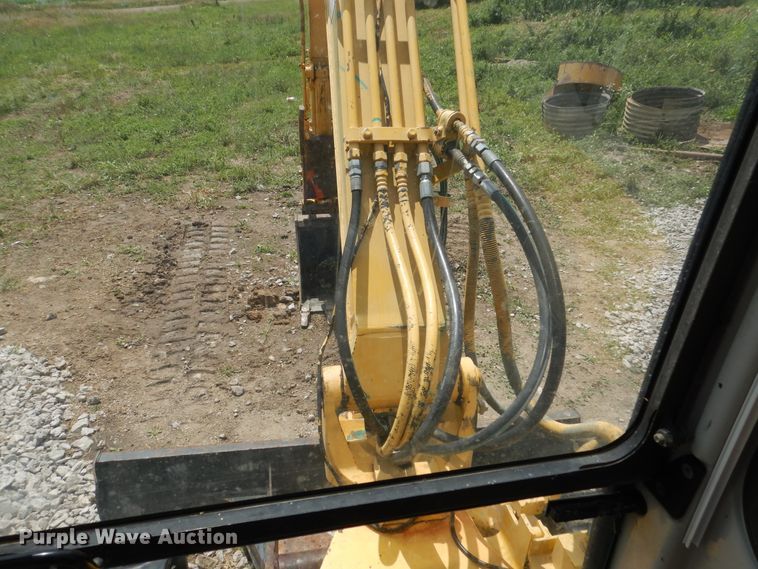 image for item DY9841 1999 Komatsu PC45R-8 mini excavator