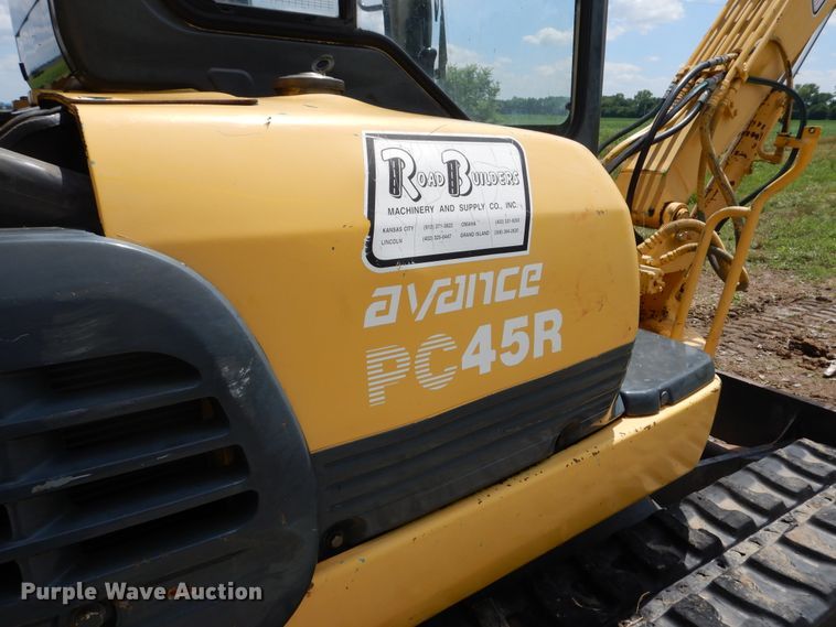 image for item DY9841 1999 Komatsu PC45R-8 mini excavator