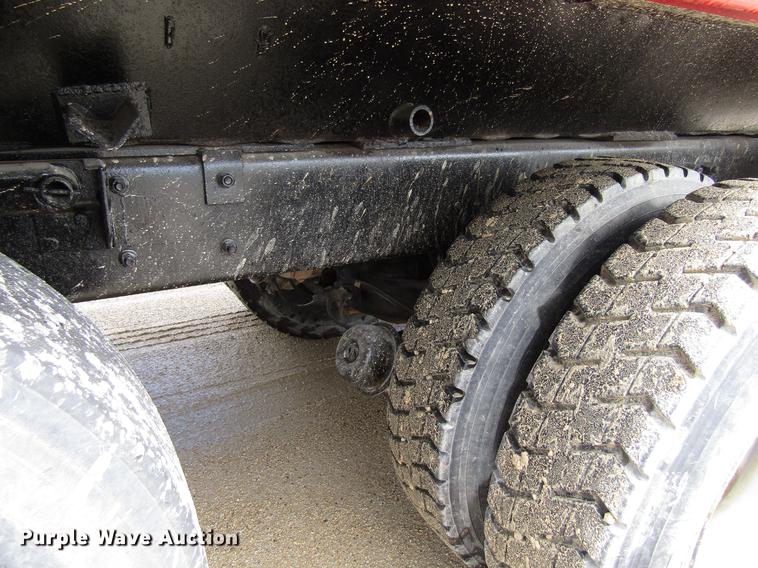 image for item EU9679 1996 Mack RD688S dump truck