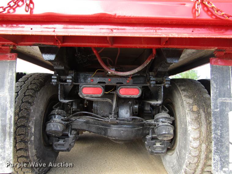 image for item EU9679 1996 Mack RD688S dump truck