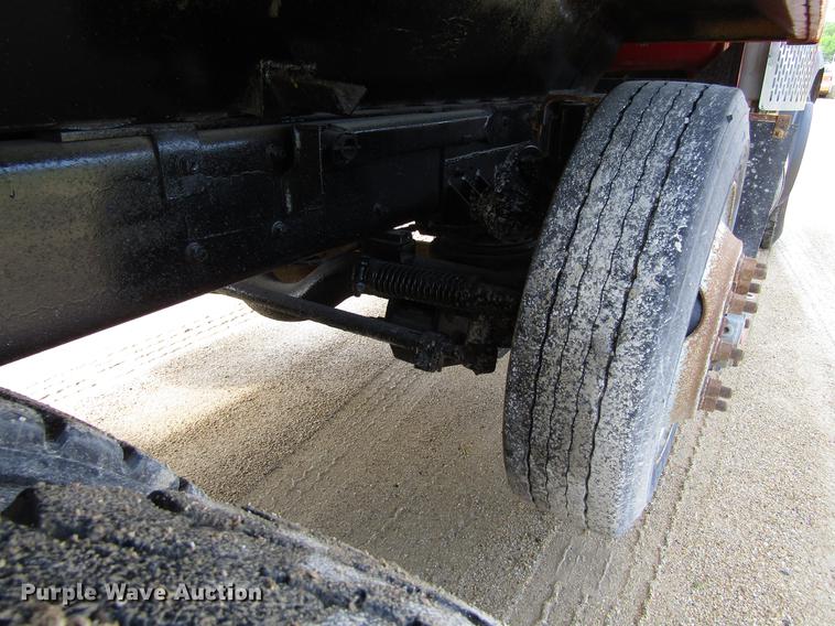 image for item EU9679 1996 Mack RD688S dump truck