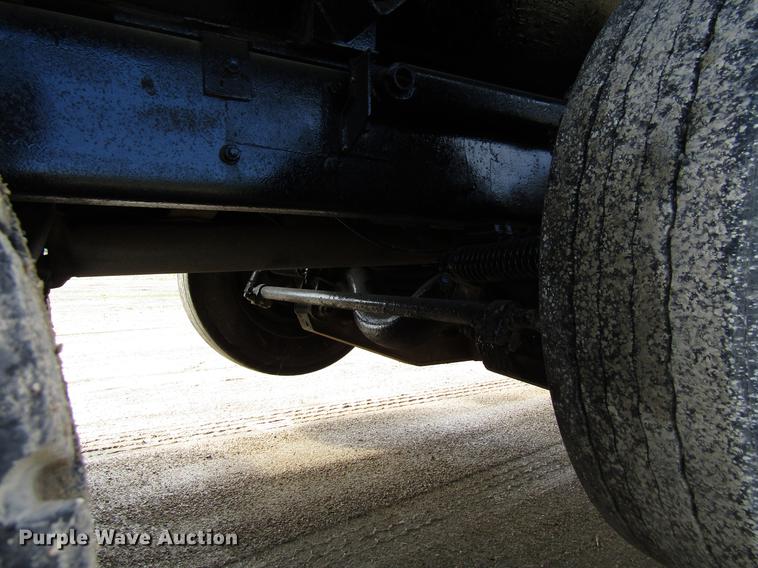 image for item EU9679 1996 Mack RD688S dump truck