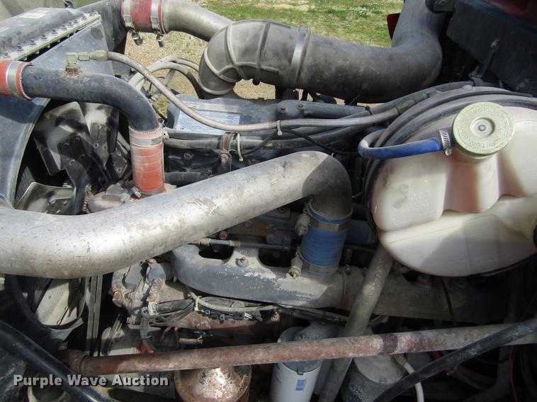 image for item EU9679 1996 Mack RD688S dump truck