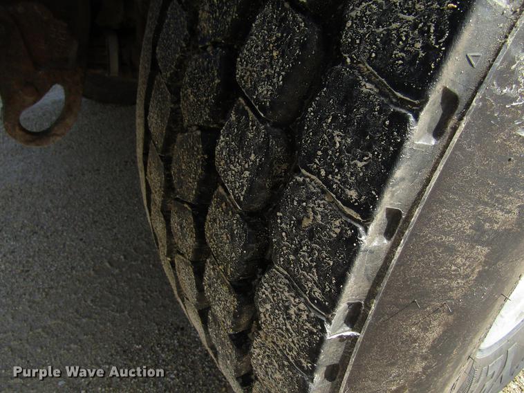 image for item EU9679 1996 Mack RD688S dump truck