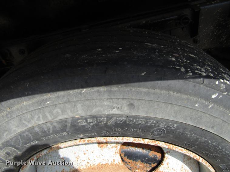 image for item EU9679 1996 Mack RD688S dump truck