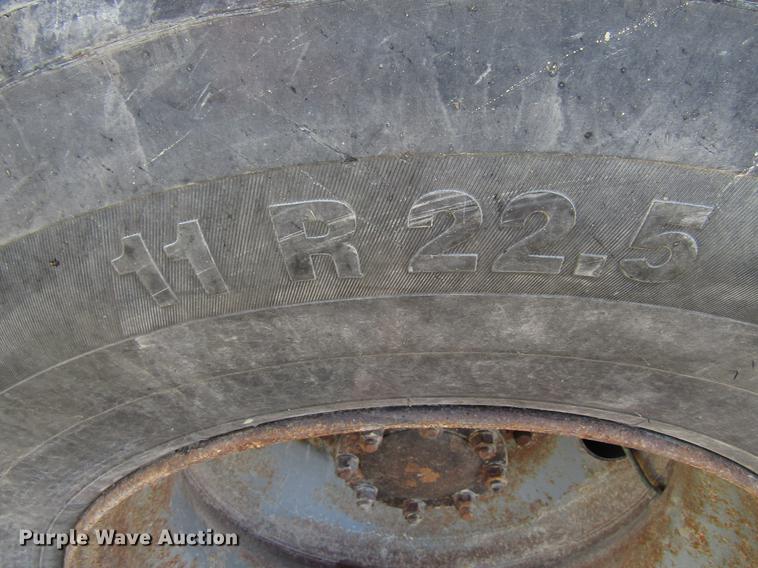 image for item EU9679 1996 Mack RD688S dump truck