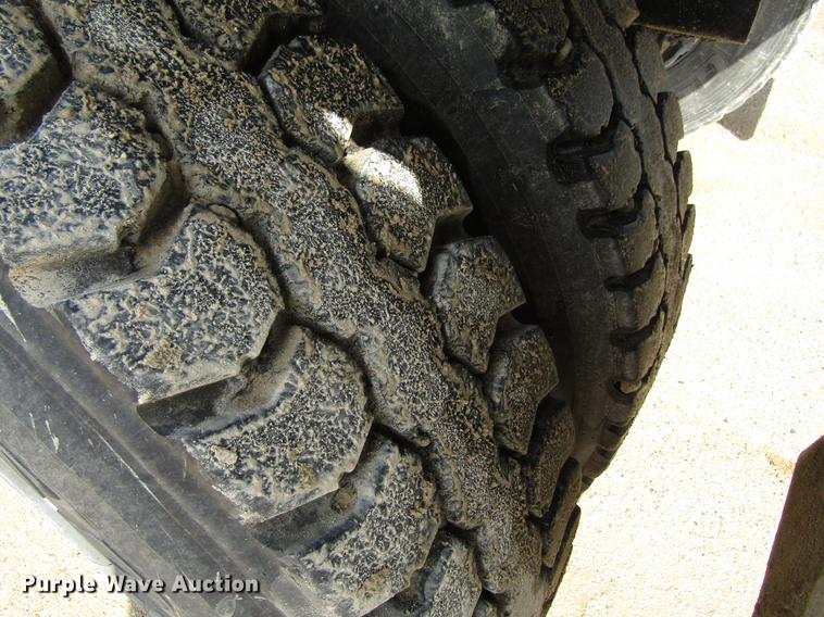 image for item EU9679 1996 Mack RD688S dump truck